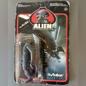 Funko Alien ReAction Figure Set - Black and Yellow